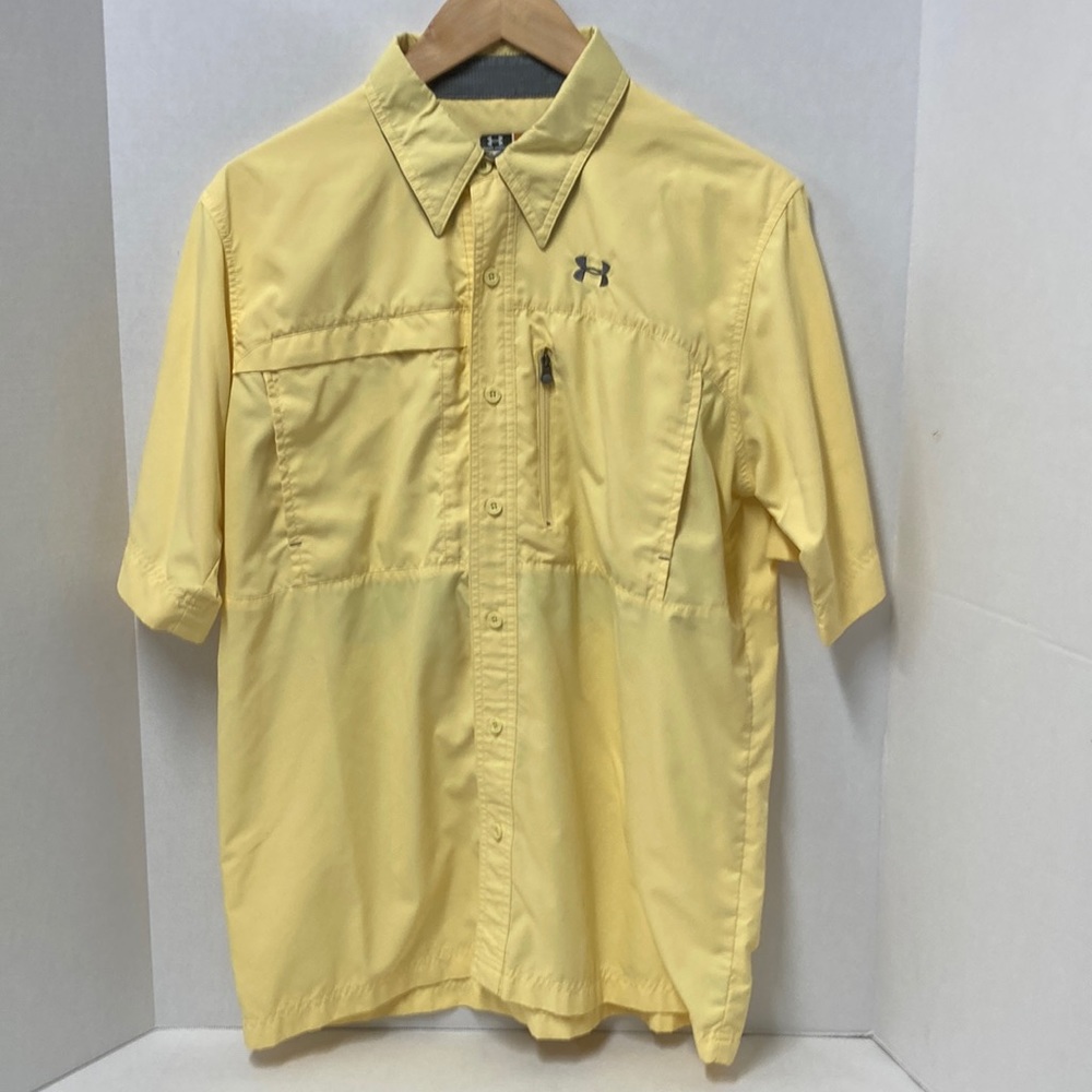 Men's UA Tac Range Short Sleeve. M